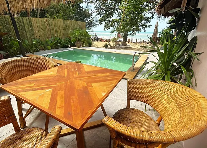 Secret Beach Bungalows